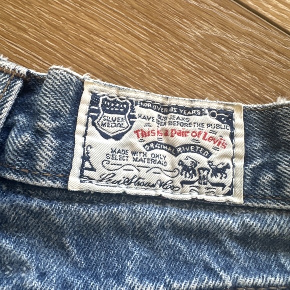 Vintage Levis 525 Jeans Womens 9 24 x 31 Blue‎ Slim Fit Tapered Denim 90s - Picture 9 of 12